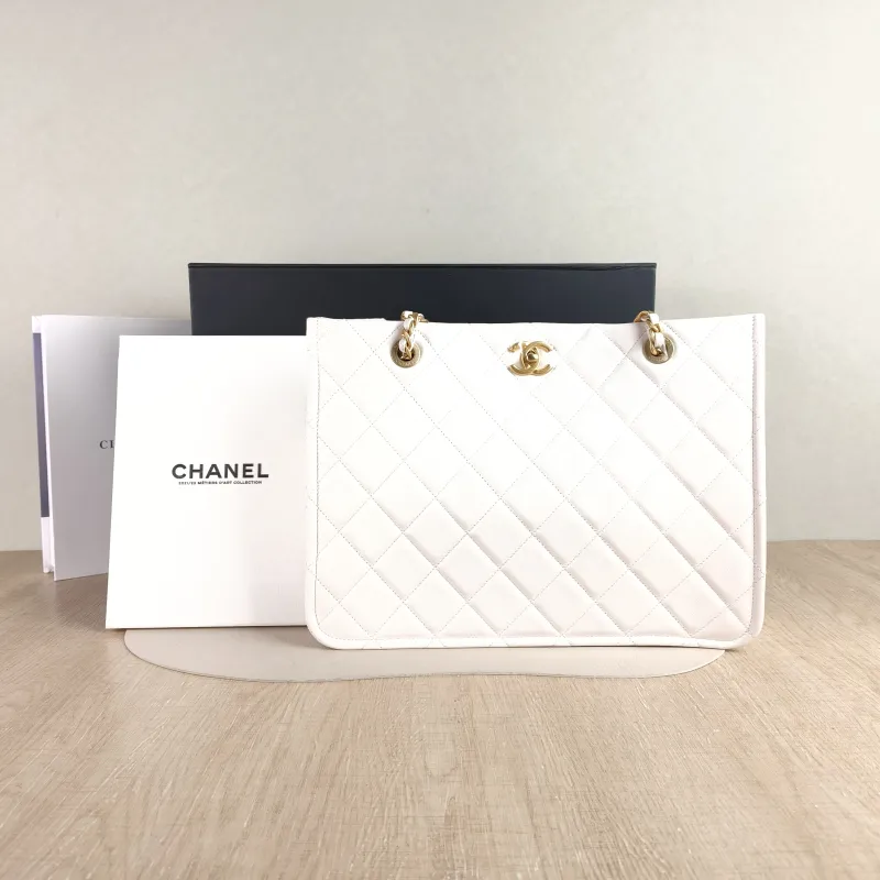Chanel Shoulder Bag tote White Grained Calfskin 34 × 10 × 25.5 cm 31 — cover view 5 of 6