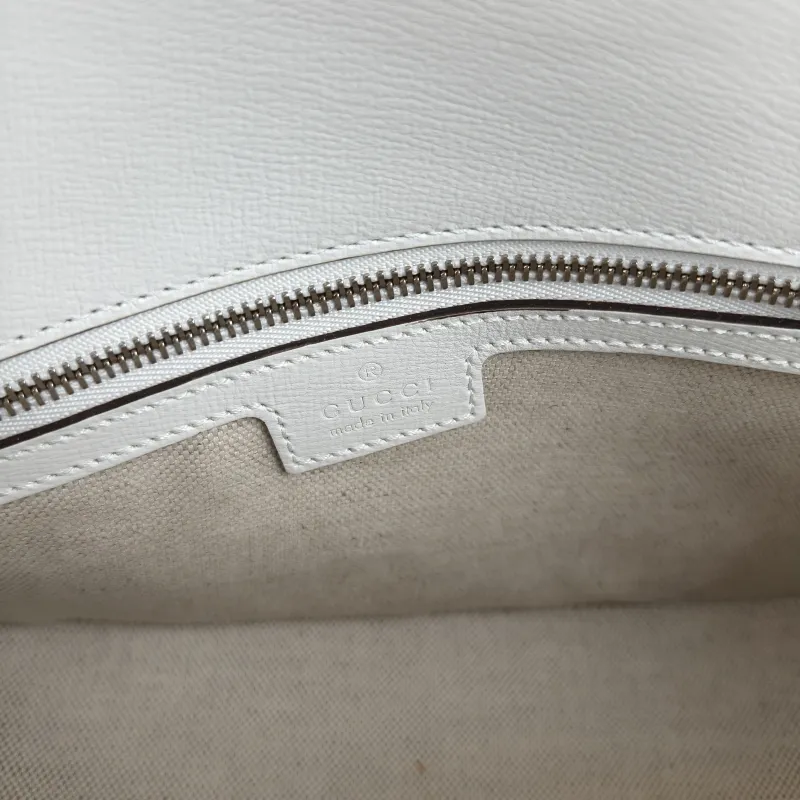 GUCCI Shoulder Bag Horsebit 1955 Horsebit Horsebit Shoulder Bag White Calfskin Small 26.5 × 8 × 17 cm — detail view 10 of 12