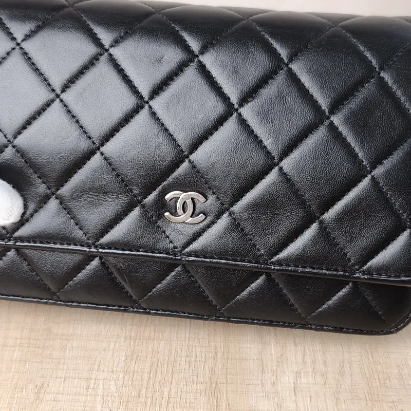Chanel Crossbody Bag Classic Flap WOC CF WOCWOC Bag Black Lambskin Mini 19.2 × 3.5 × 12.3 cm 20 — detail view 7 of 13