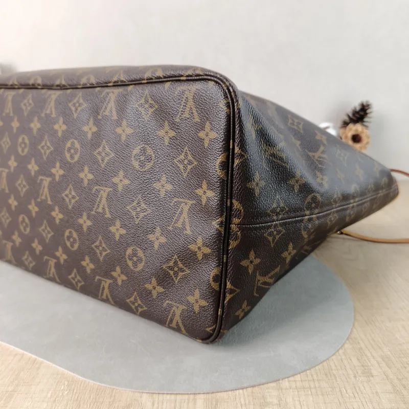Louis Vuitton Shoulder Bag Neverfull Monogram PVC Large 39 × 19 × 32 cm — detail view 11 of 13