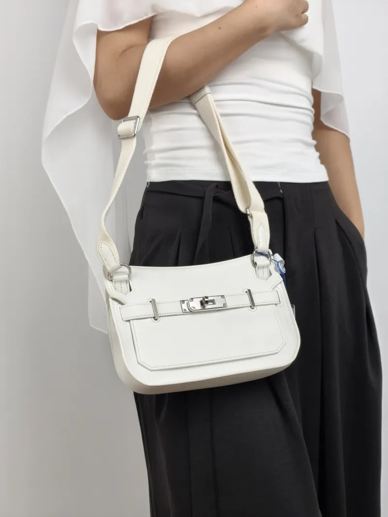 Hermès Crossbody Bag Jypsiere 23 01Blanc White Swift Calfskin Mini 23 × 5 × 17 cm W — on-model view 2 of 2