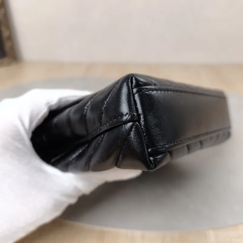 Chanel Crossbody Bag Coco Handle​Black V Calfskin Mini14.5 × 5.5 × 11.5 cm — detail view 12 of 18