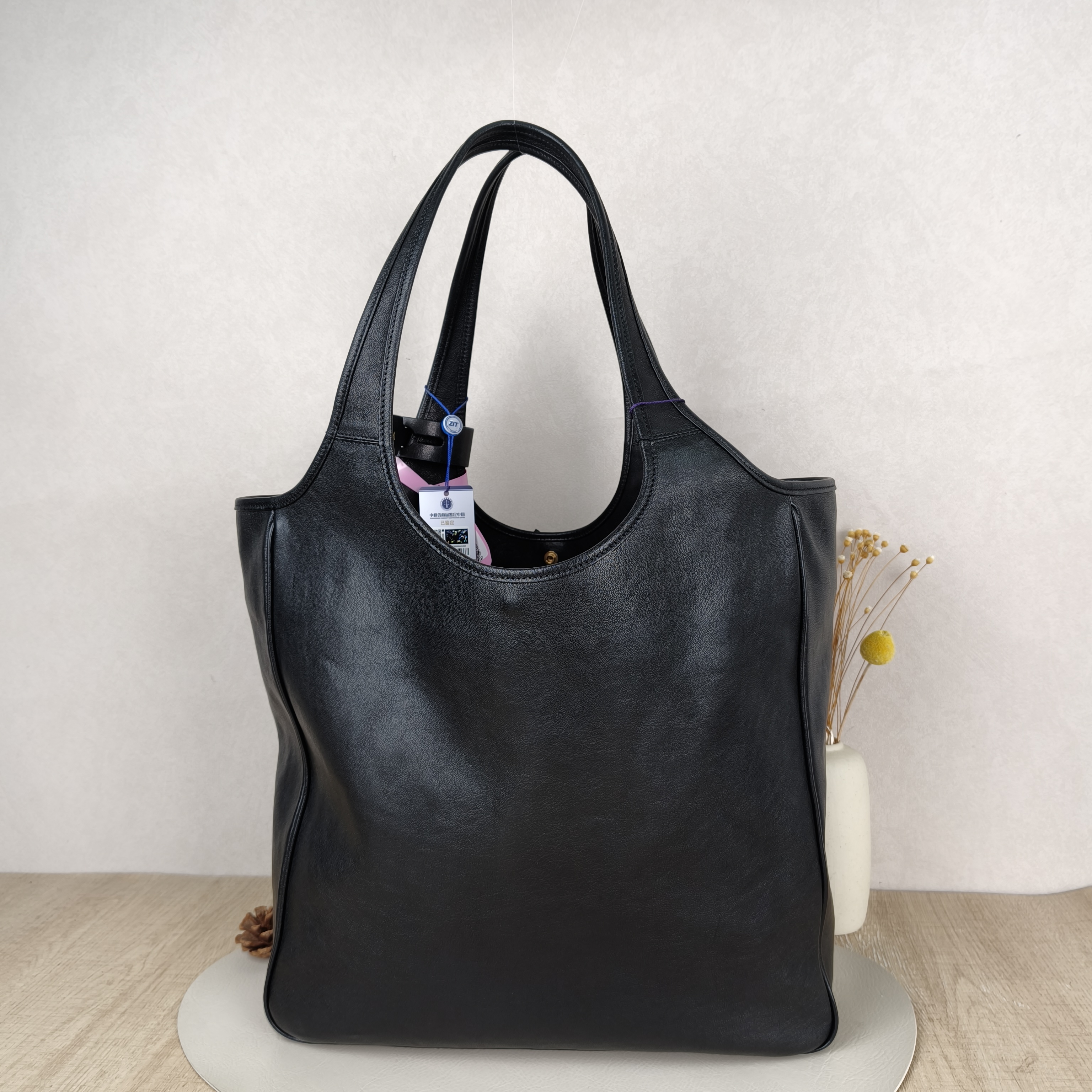 BALENCIAGA Shoulder Bag Tote Bag Black Calfskin One Size36 × 9 × 36 cm — cover view 2 of 8