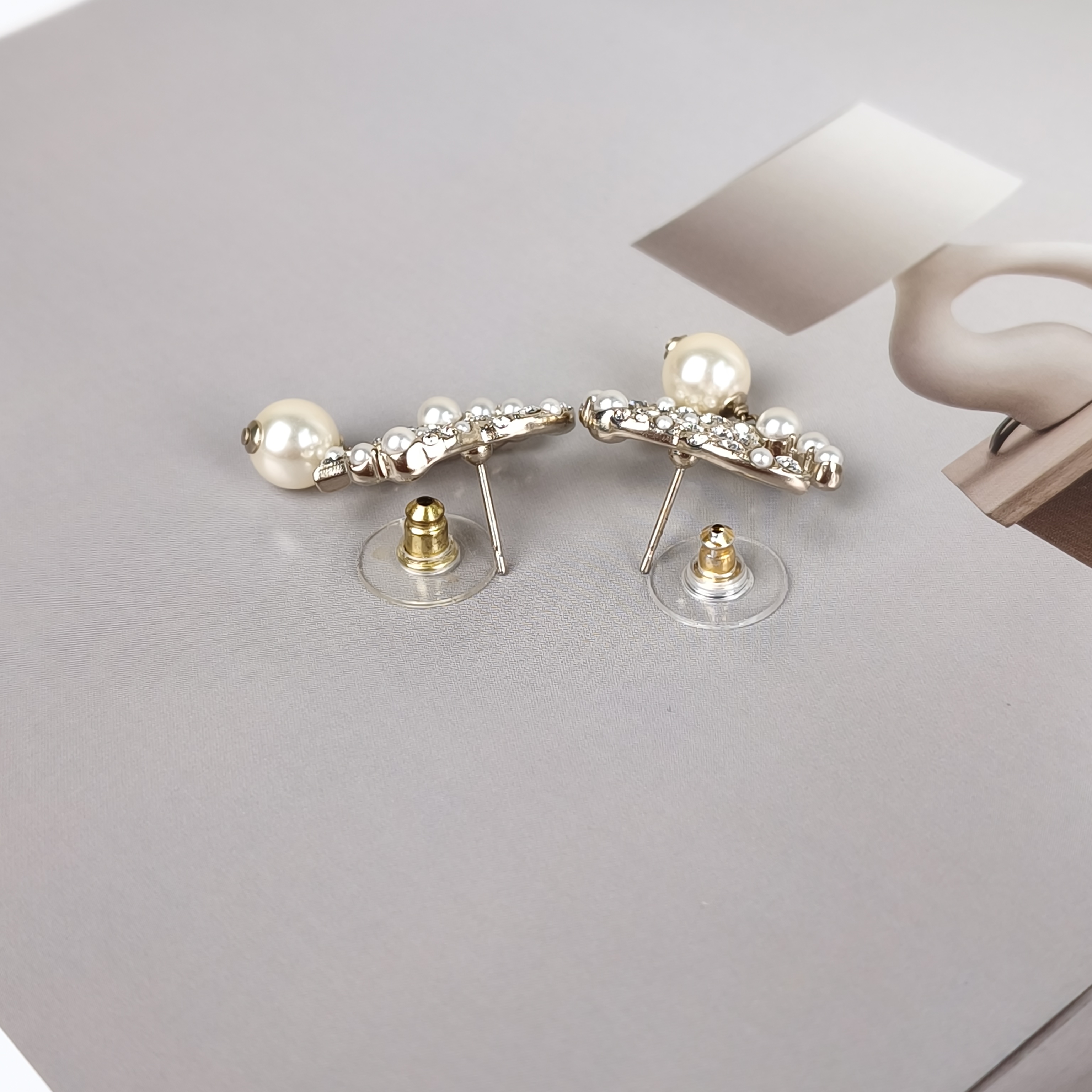 Chanel Earrings Earrings · C Pearl Pendant One Size — cover view 7 of 8