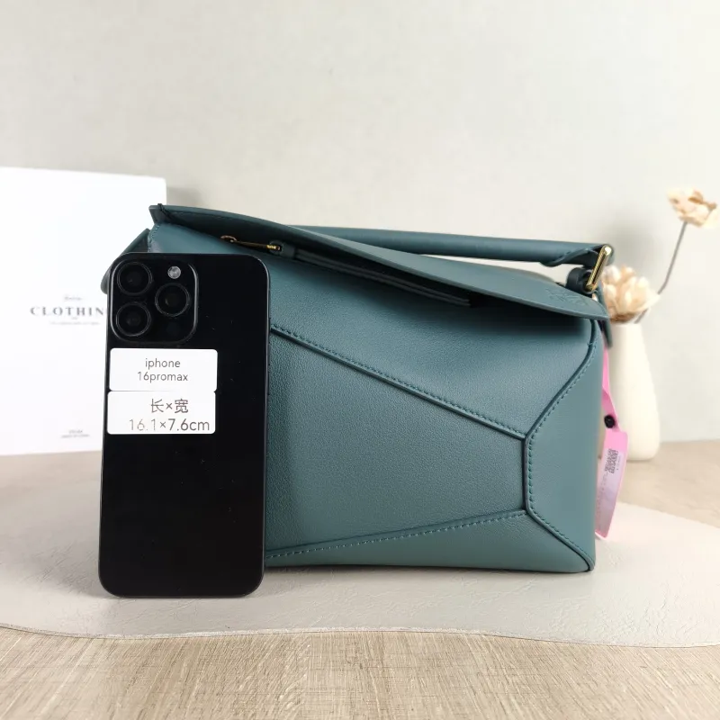 LOEWE Crossbody Bag Puzzle Green CC alfskin Small 24 × 10.5 × 16.5 cm — cover view 4 of 5