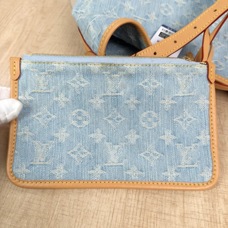 Louis Vuitton Crossbody Bag Carryall Blue Small29 × 12 × 24 cm — detail view 7 of 14