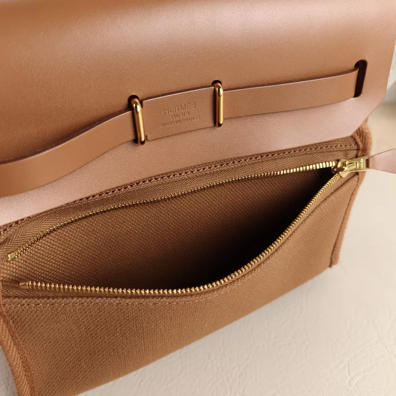 Hermès Crossbody Bag Herbag Zip 20 37 Brown Calfskin，Canvas Mini 20.5 × 7 × 16.5 cm G — detail view 9 of 11