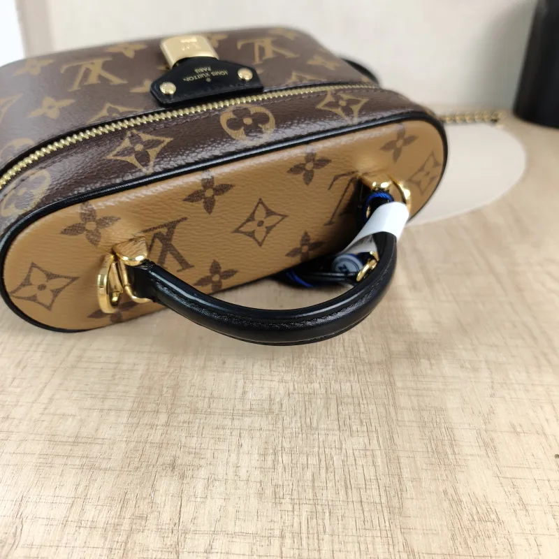 Louis Vuitton Shoulder Bag VANITY POUCH Cosmetic Bag Monogram PVC One Size19 × 6.5 × 11.5 cm — detail view 10 of 14