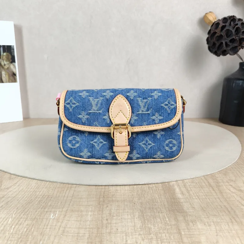 Louis Vuitton Crossbody Bag Diane Baguette Bag Blue nano 19 × 6 × 10.5 cm