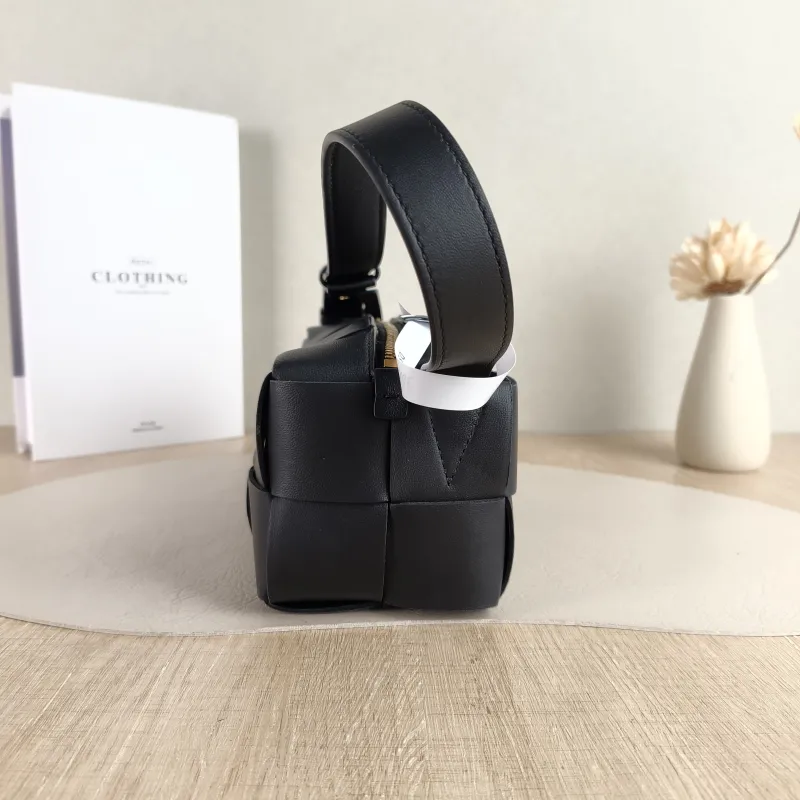 Bottega Veneta Shoulder Bag Brick Cassette Woven Black Lambskin Small 23.5 × 10 × 10 cm — detail view 2 of 9