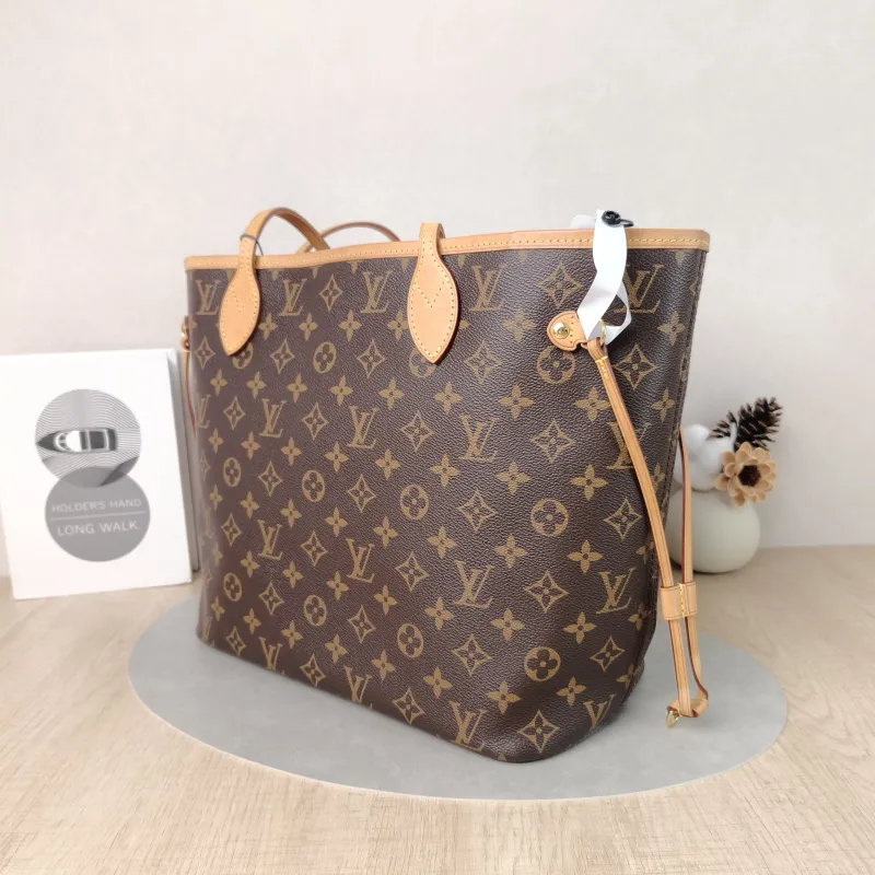 Louis Vuitton Shoulder Bag Neverfull Monogram PVC Medium 31 × 14 × 28 cm — cover view 3 of 5