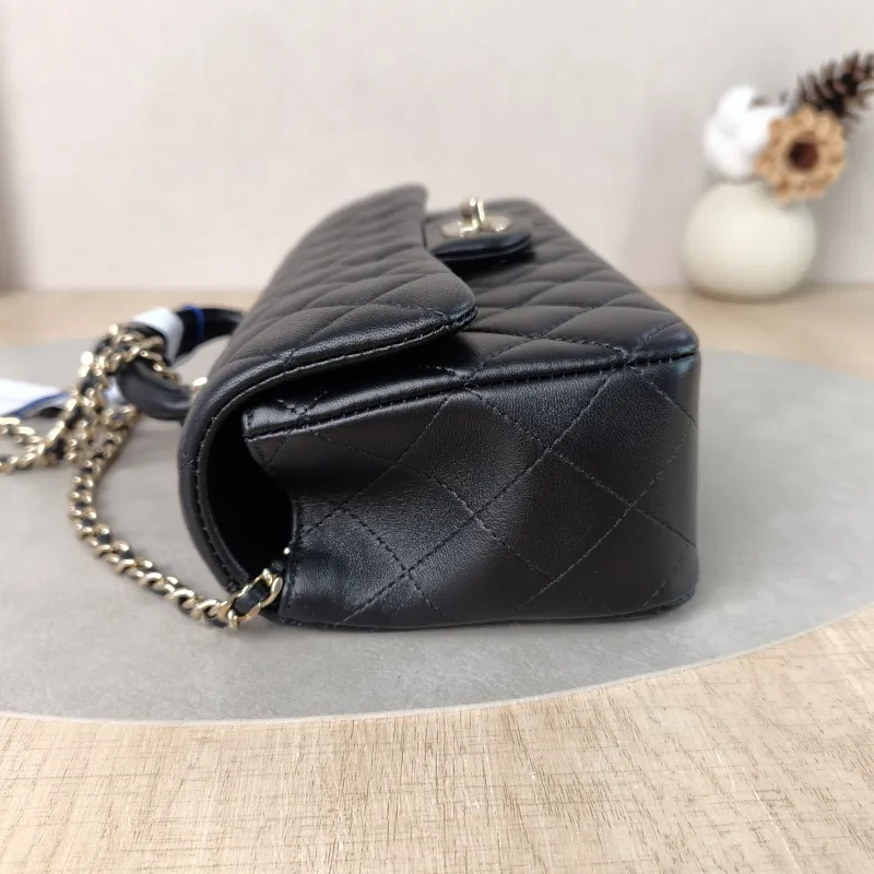 Chanel Crossbody Bag CF Crossbody Bag Black Lambskin Medium25.5 × 6 × 12.5 cm — detail view 6 of 13