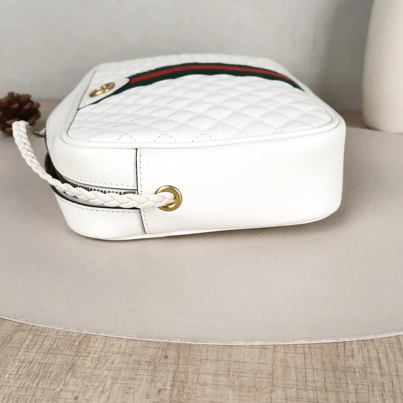 GUCCI Crossbody Bag Camera Bag White Calfskin One Size 24 × 5 × 17 cm — detail view 7 of 11