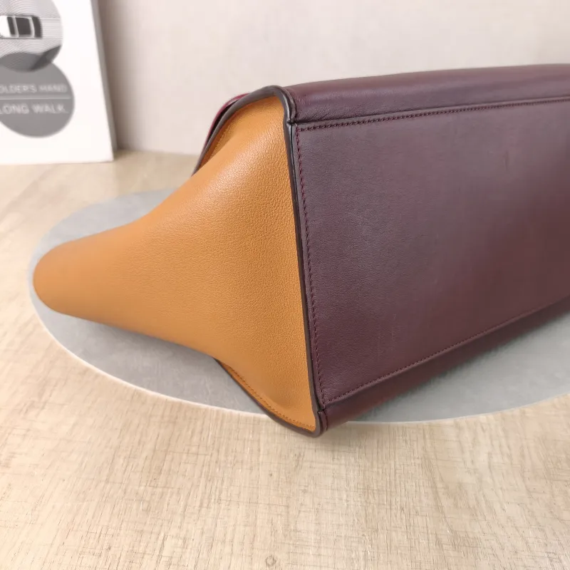 CELINE Crossbody Bag Trapeze Colorblock Calfskin Small27 × 13 × 22 cm — detail view 3 of 14