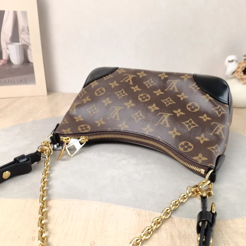 Louis Vuitton Crossbody Bag Boulogne PVC Small 26 × 9.5 × 16 cm — detail view 8 of 15