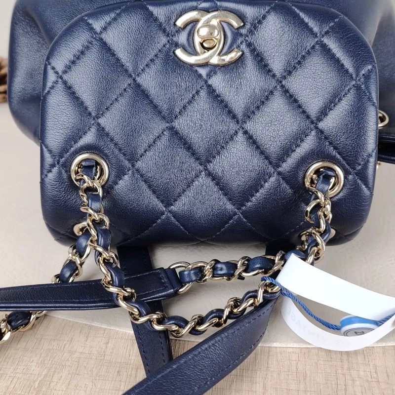 Chanel Backpack Duma Blue Lambskin Small18 × 12 × 18.5 cm — detail view 6 of 13