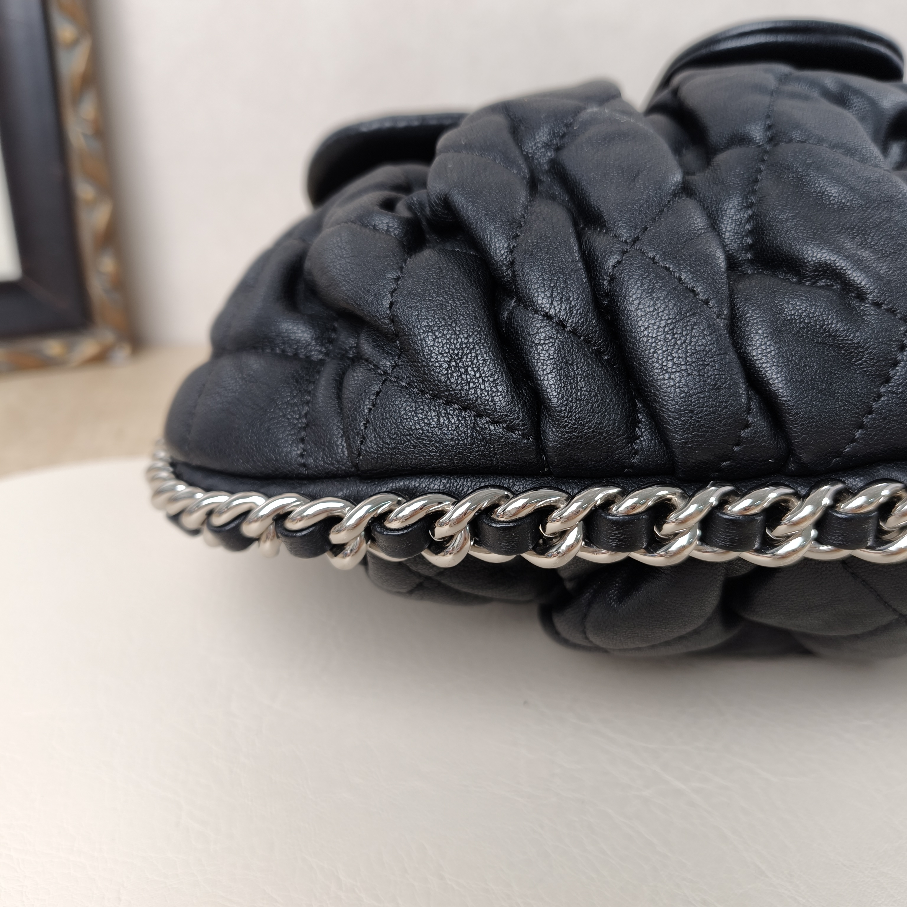 Chanel Shoulder Bag Black Calfskin One Size30 × 4 × 24 cm — cover view 5 of 11