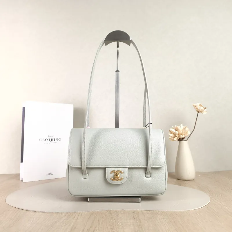 Chanel Shoulder Bag 26p preppy coco Grey Grained Calfskin Small 22 × 7 × 15 cm