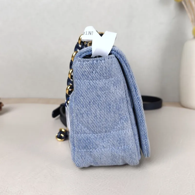 DIOR Crossbody Bag Caro Chain Bag Blue Small 20 × 7 × 13.5 cm — detail view 12 of 14