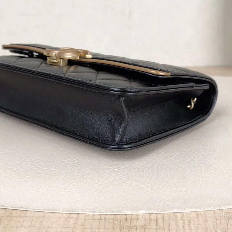 Chanel Crossbody Bag Classic Flap WOC CF WOCWOC Bag Black Lambskinmini19.2 × 3.5 × 12.3 cm — detail view 12 of 12