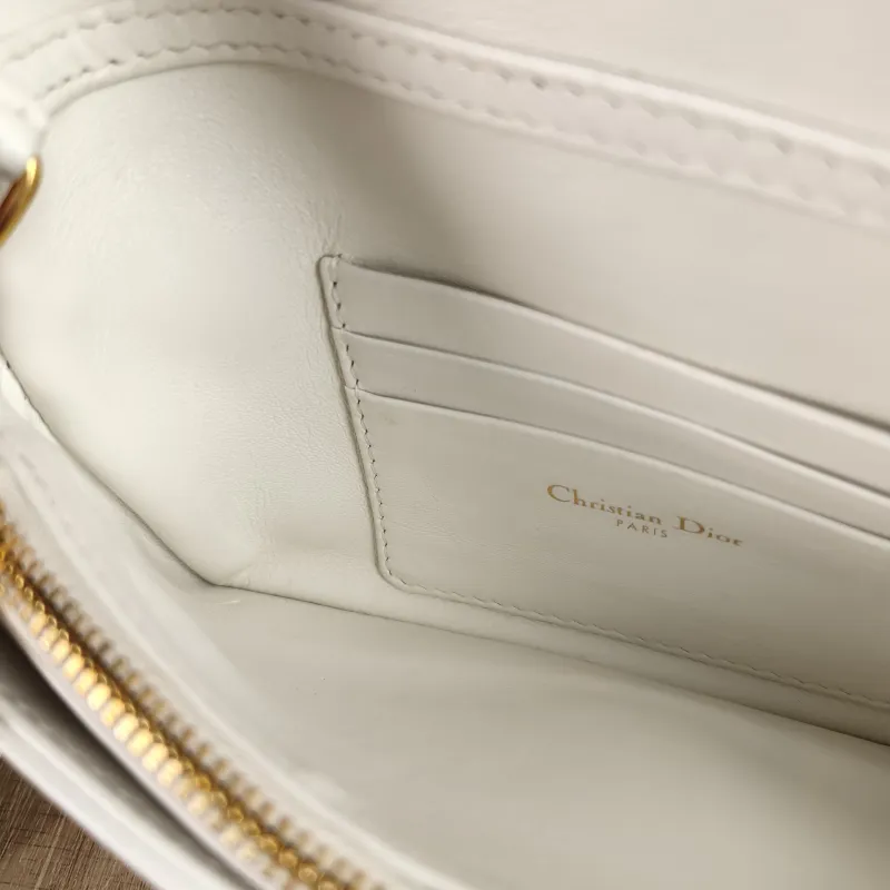 DIOR Crossbody Bag Caro Chain Bagwoc White Calfskin One Size 19.5 × 6.5 × 11 cm — detail view 5 of 11
