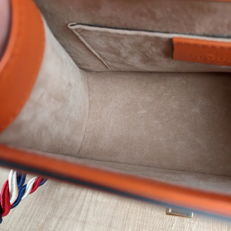 GUCCI Crossbody Bag Sylvie Edition Red Calfskin Mini 20 × 8 × 14 cm — detail view 2 of 11