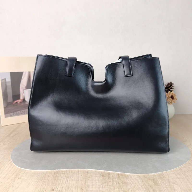 CELINE Shoulder Bag Cabas 16 Tote Bag Black Calfskin Large 37 × 14 × 26 cm — cover view 2 of 6