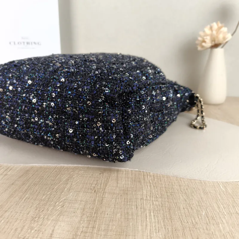 Chanel Shoulder Bag Pearl Bucket Bag Black One Size 25 × 8 × 27 cm 27 — detail view 3 of 11