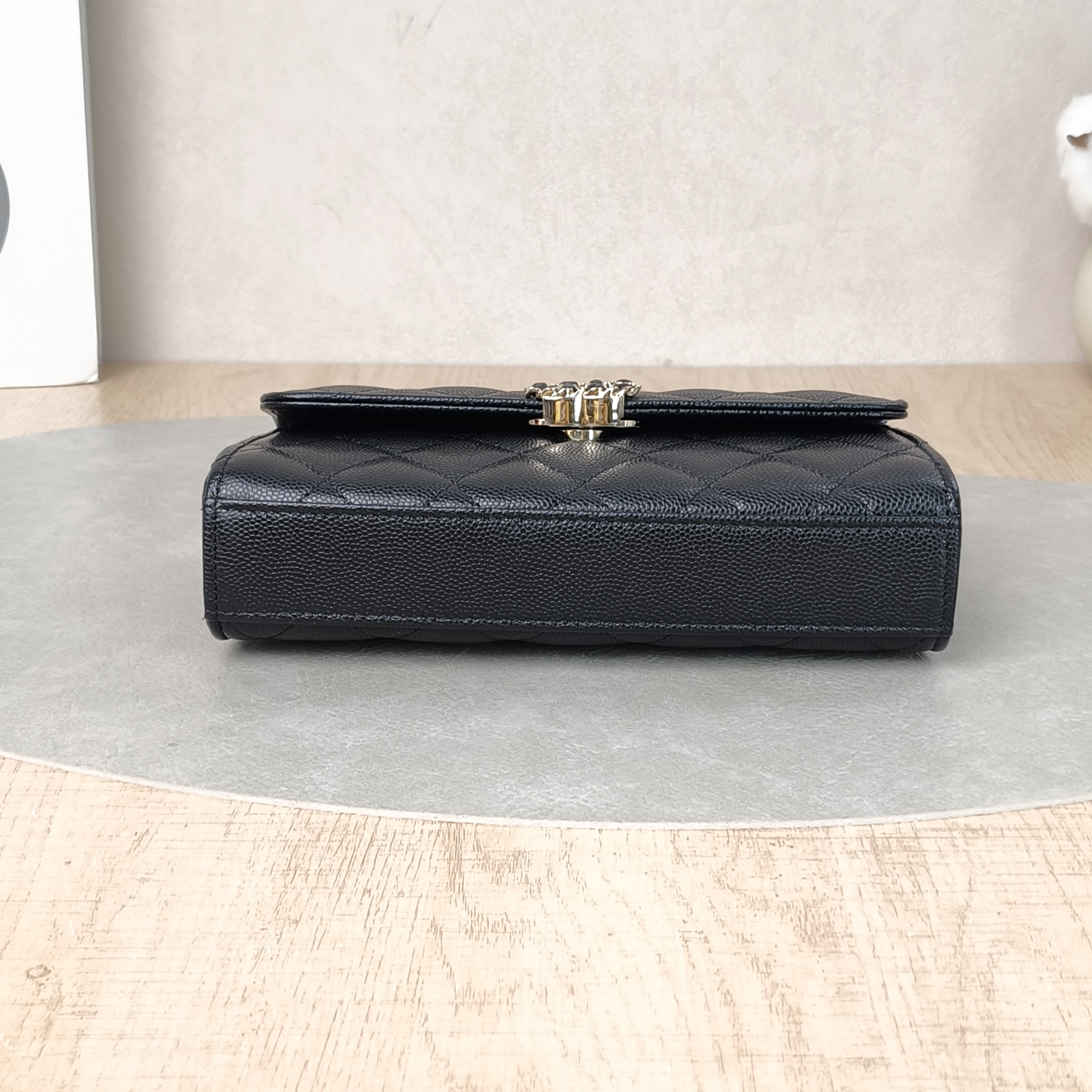 Chanel Crossbody Bag kelly Black Grained Calfskin18 × 4.5 × 10 cm — cover view 3 of 6