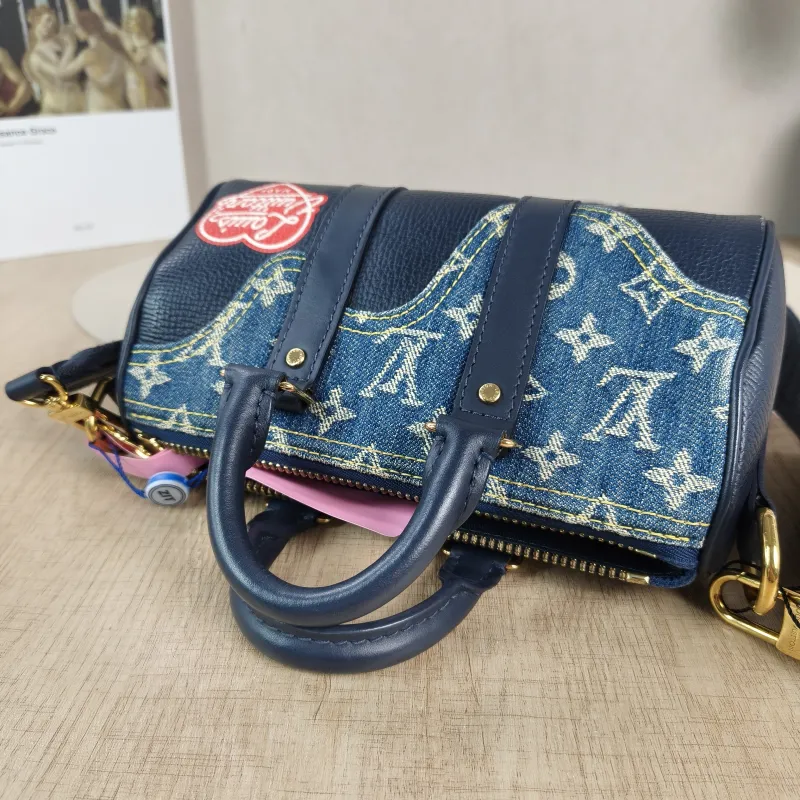Louis Vuitton Crossbody Bag Keepall XS Nigo · Calfskinmini21 × 9 × 12 cm — detail view 10 of 12