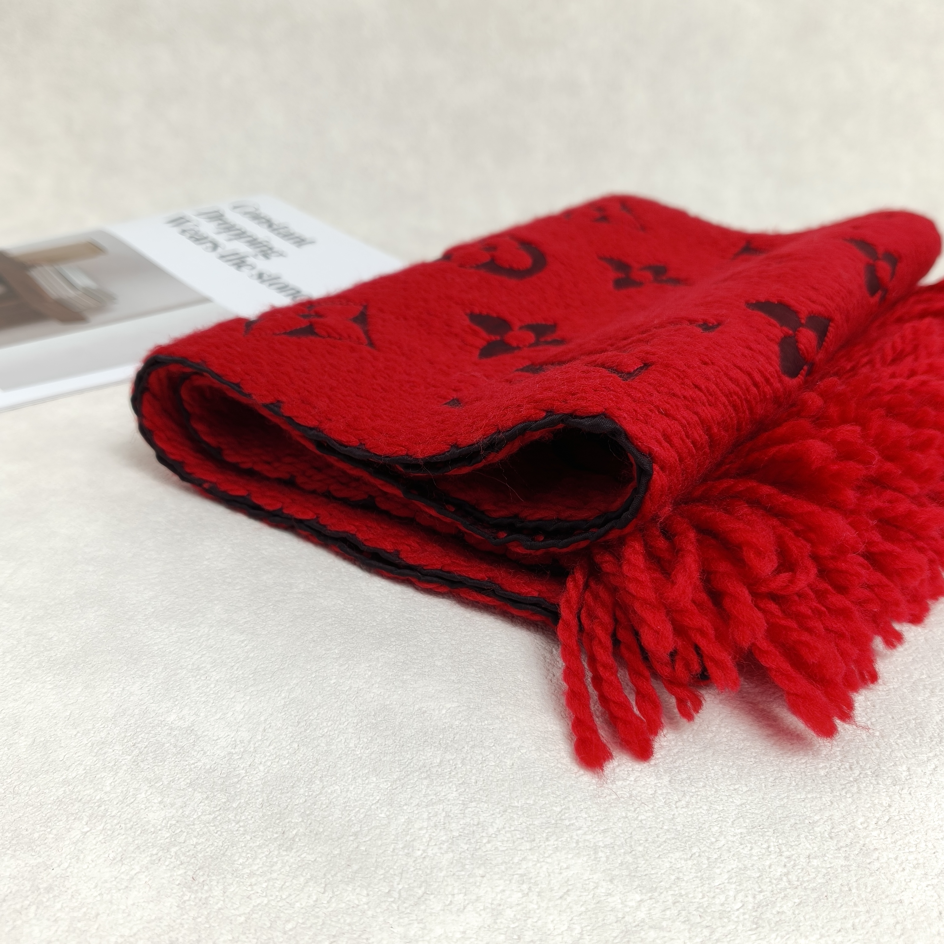 Louis Vuitton Scarf Scarf Red Wool155*32 — cover view 7 of 8