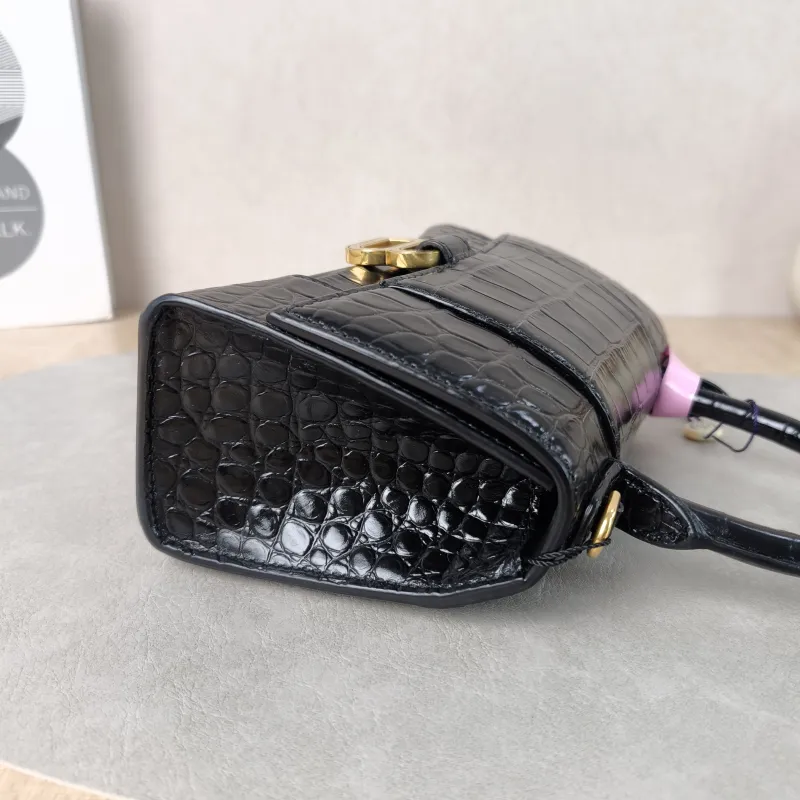 BALENCIAGA Crossbody Bag Hourglass Hourglass Bag Black CC alfskinmini19 × 8 × 13 cm — detail view 12 of 14