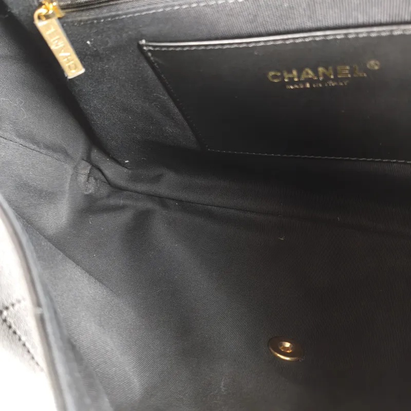 Chanel Shoulder Bag 25k hobo Black Calfskin 43 × 9 × 36 cm — detail view 7 of 12