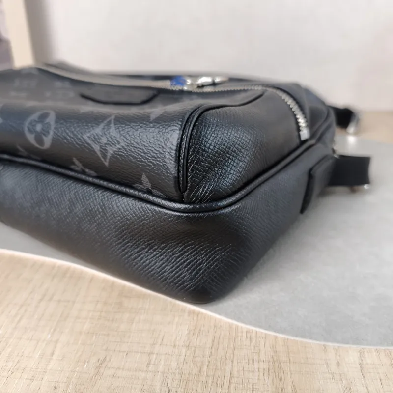 Louis Vuitton Crossbody Bag Outdoor Messenger Bag Black PVC · Calfskin 26 × 10.5 × 20 cm — detail view 8 of 10