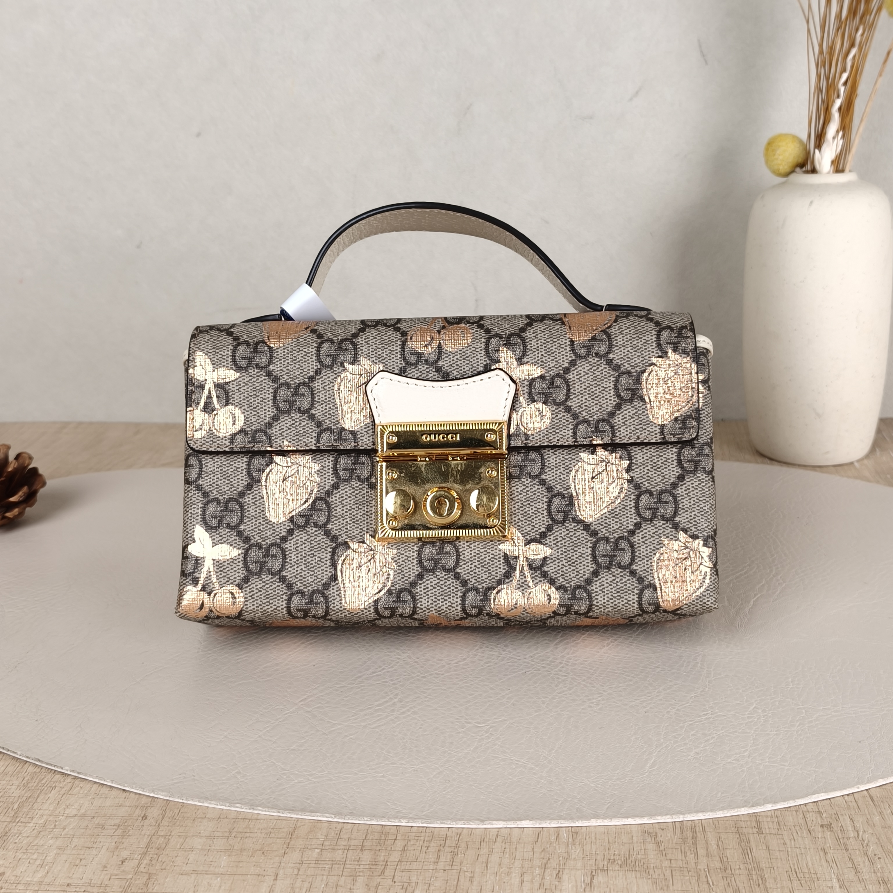 GUCCI Top Handle Bagpadlock Collection Top Handle Bag White Monogram PVC One Size18.5 × 4.5 × 11 cm