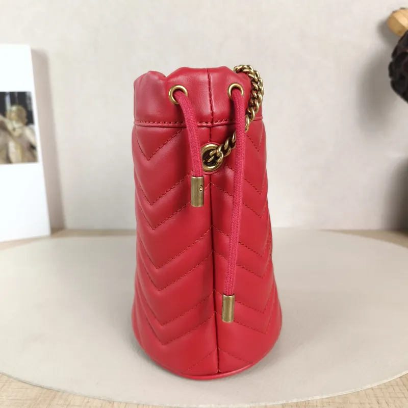 GUCCI Crossbody Bag GG Marmont Marmont Red Calfskin Small 14 × 13 × 17 cm — detail view 6 of 9
