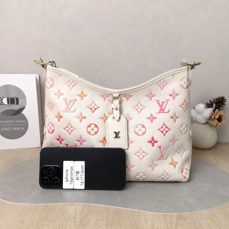 Louis Vuitton Crossbody Bag Carryall Calfskin Small 29.5 × 12 × 24 cm — cover view 6 of 6