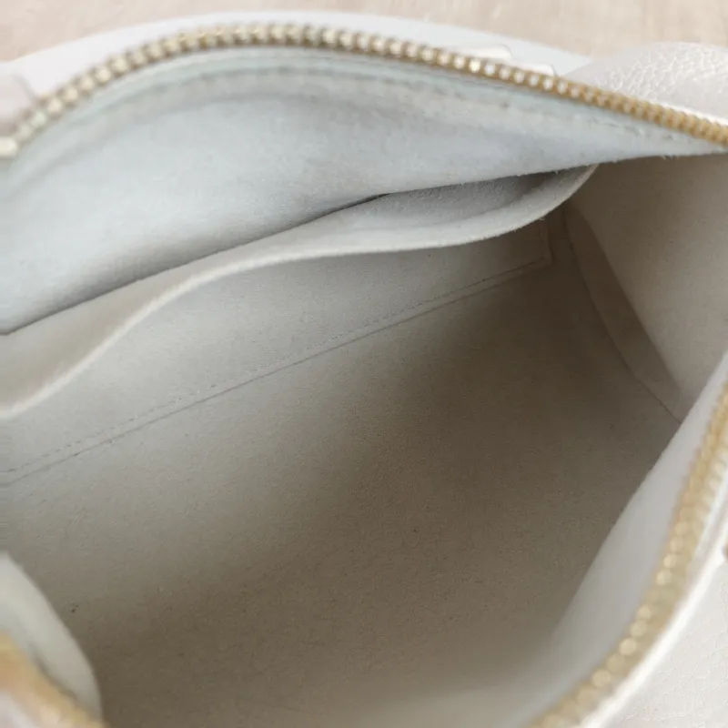 Louis Vuitton Crossbody Bag Papillon · Monogram Empreinte Embossed Calfskin BB 20 × 10 × 10 cm — detail view 6 of 9