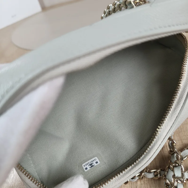 Chanel Crossbody Bag 26p Dome Bag Grey Grained Calfskin One Size 20 × 4.5 × 11 cm — detail view 7 of 11