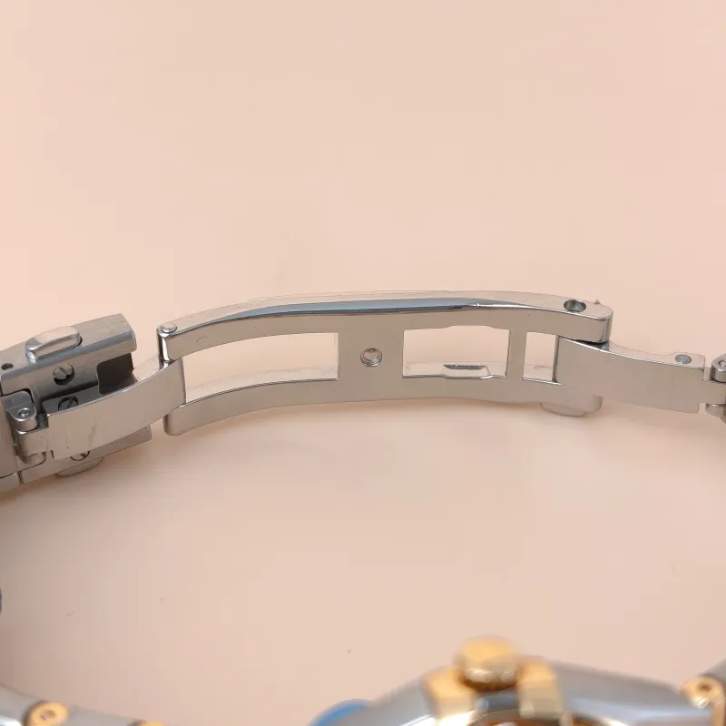 OMEGA Watch Watch White One Size25mm — cover view 8 of 10