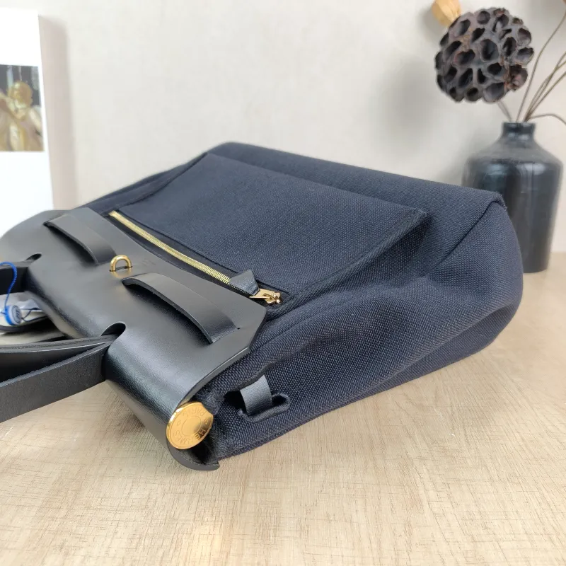Hermès Crossbody Bag Herbag 31 Black Canvas Medium 30.5 × 11 × 25.5 cm Y — detail view 8 of 16