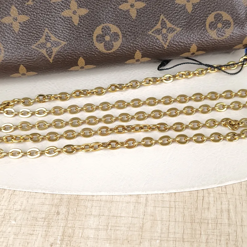 Louis Vuitton Crossbody Bag Pochette Félicie Monogram PVC Small21 × 3 × 12 cm — detail view 6 of 13