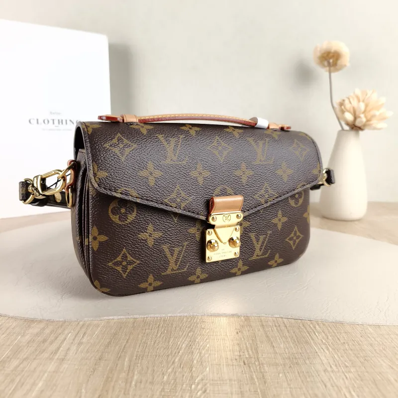 Louis Vuitton Crossbody Bag Pochette Métis East West Monogram PVC Small 21.5 × 6 × 13.5 cm — cover view 4 of 5