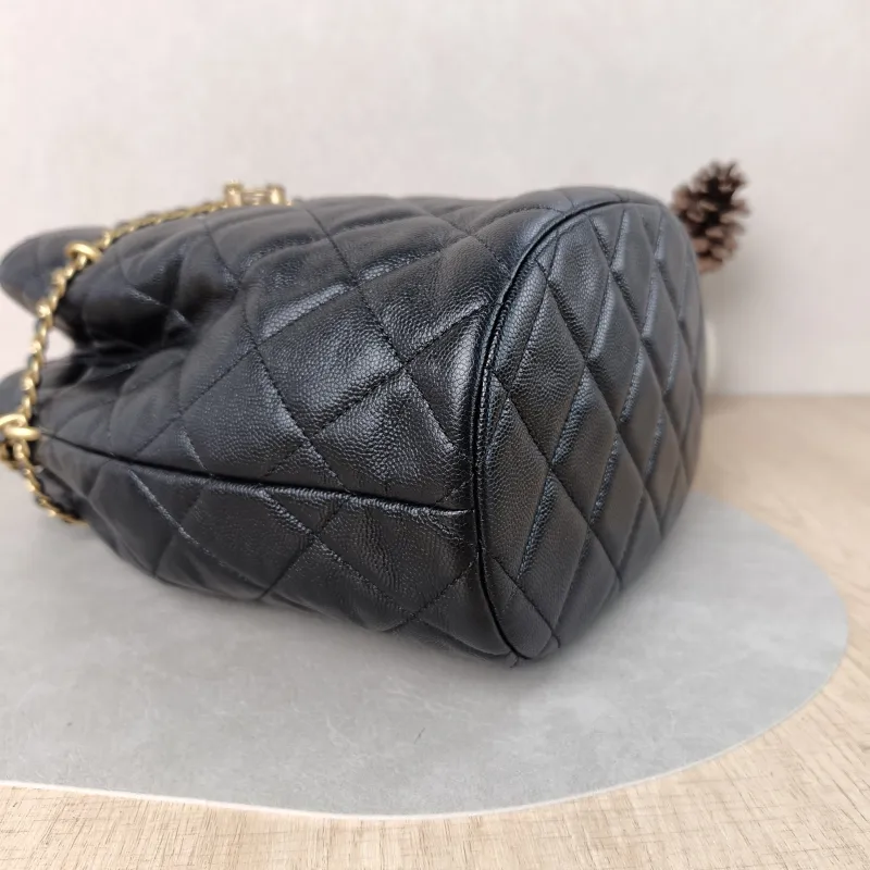 Chanel Shoulder Bag Bucket Bag Black Calfskin One Size 21 × 14 × 24 cm — detail view 5 of 10