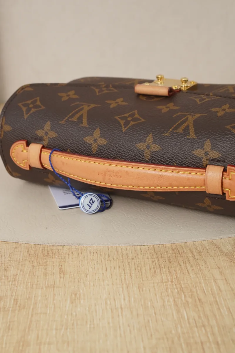 Louis Vuitton Monogrampvc Microchip Edition · Box Two Straps · 21.5 × 6 × 13.5 cm — detail view 15 of 20
