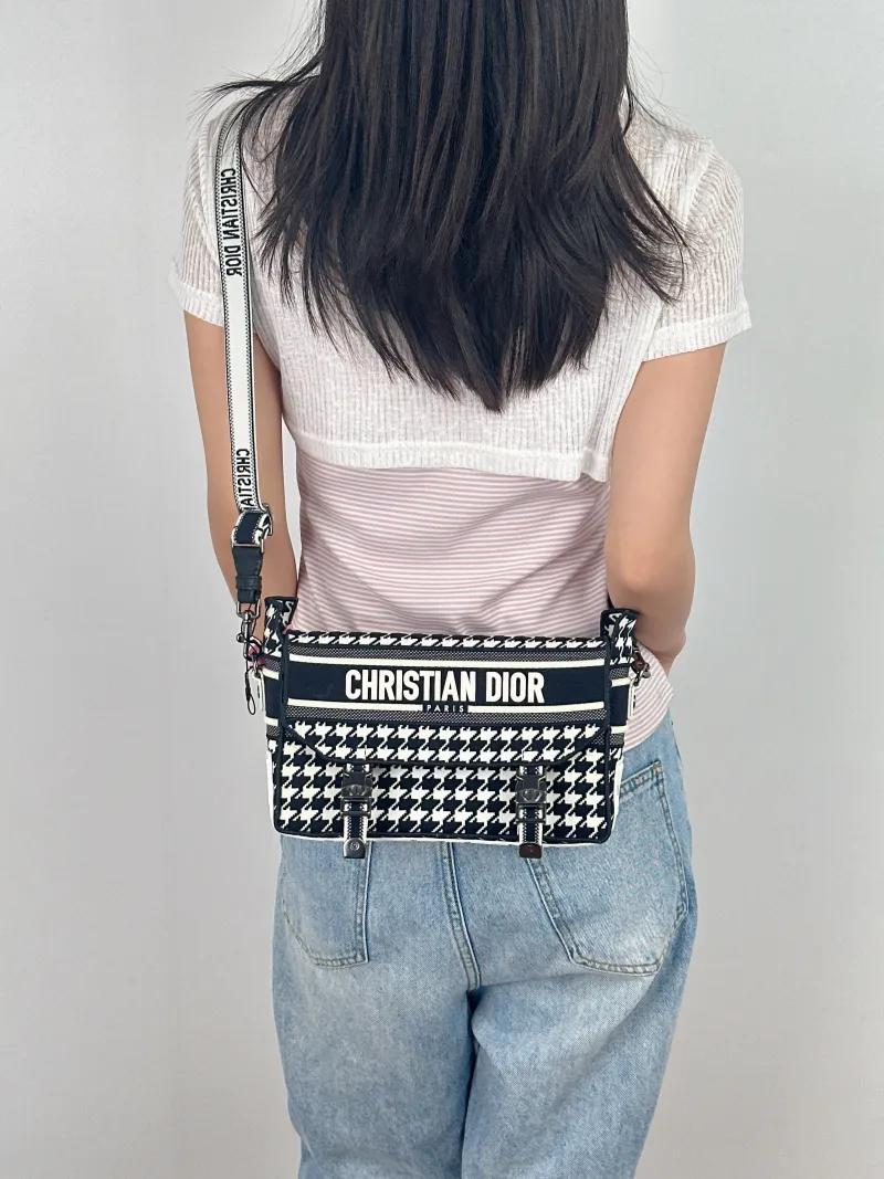 DIOR Crossbody Bag camp Messenger Bag Colorblock Canvas Small23 × 8 × 15 cm — on-model view 1 of 2