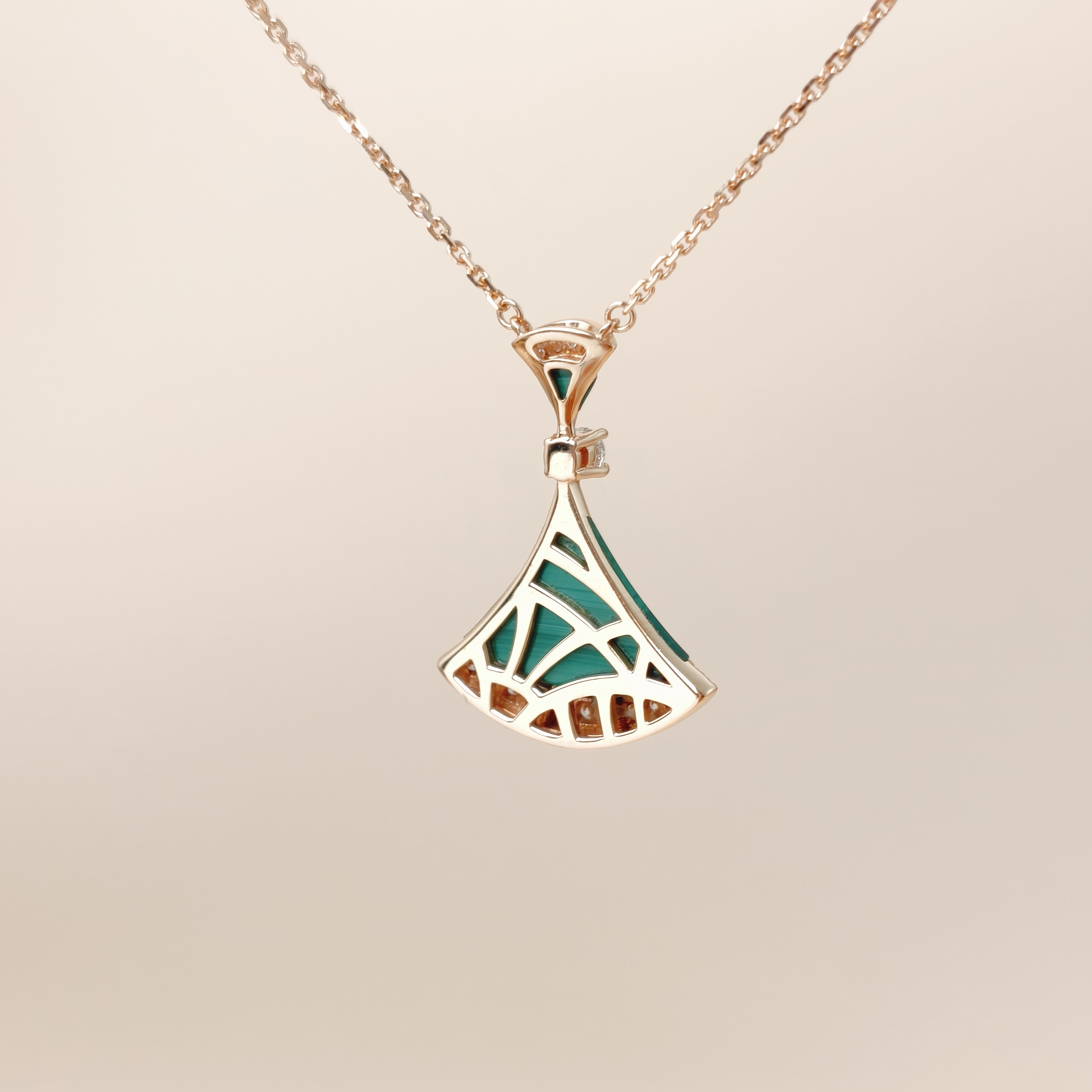 Bvlgari Necklace DIVAS’ DREAM Collection Malachite Pavé Diamond Malachite Diamond18KR ose Gold Large43cm — cover view 10 of 13