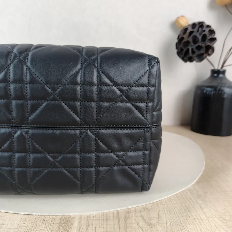 DIOR Top Handle Bag TOUJOURS Edition Black Calfskin Medium 23 × 16 × 24 cm — detail view 4 of 11