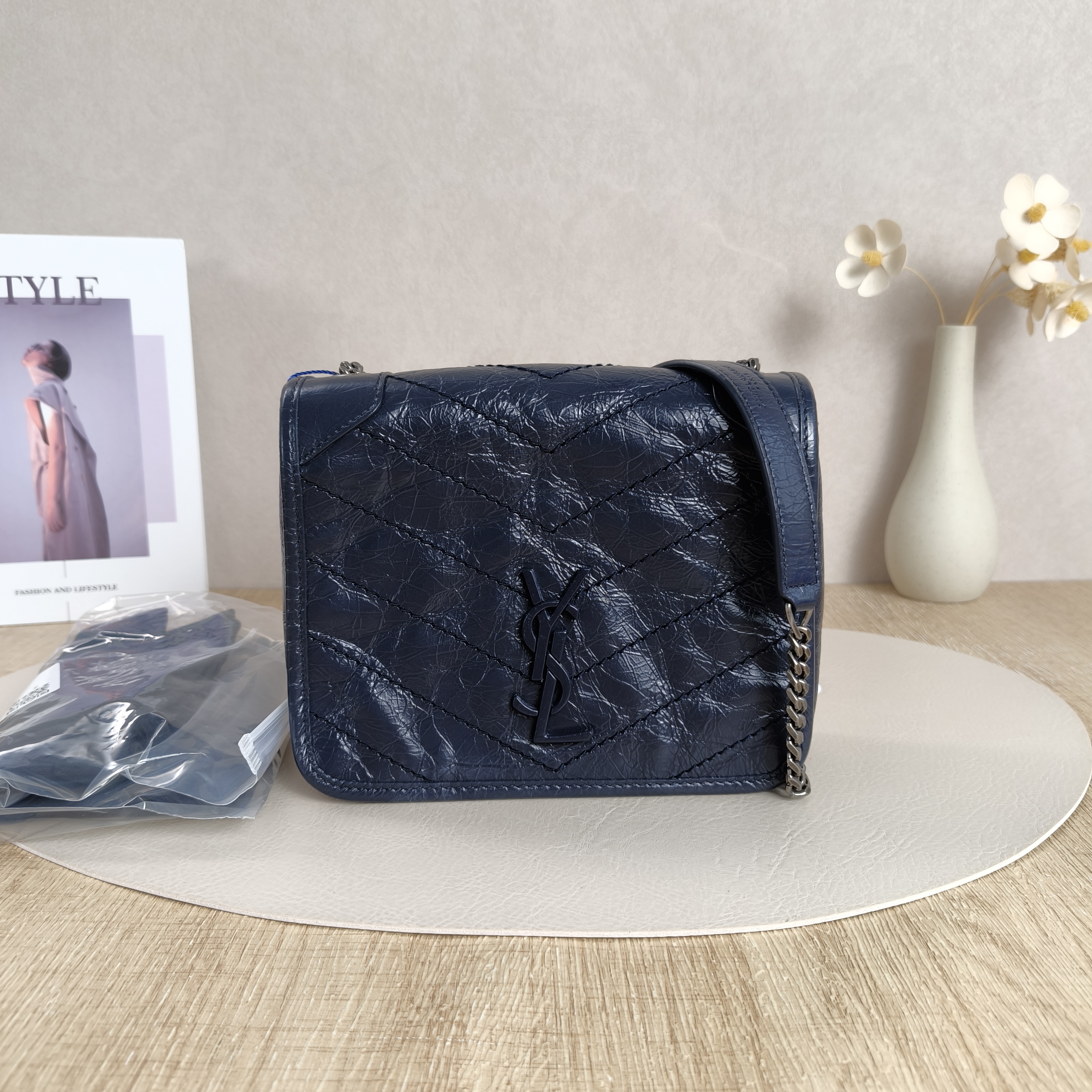 SAINT LAURENT Crossbody Bag Niki Blue Waxed Leathermini19 × 5 × 16 cm — cover view 8 of 10