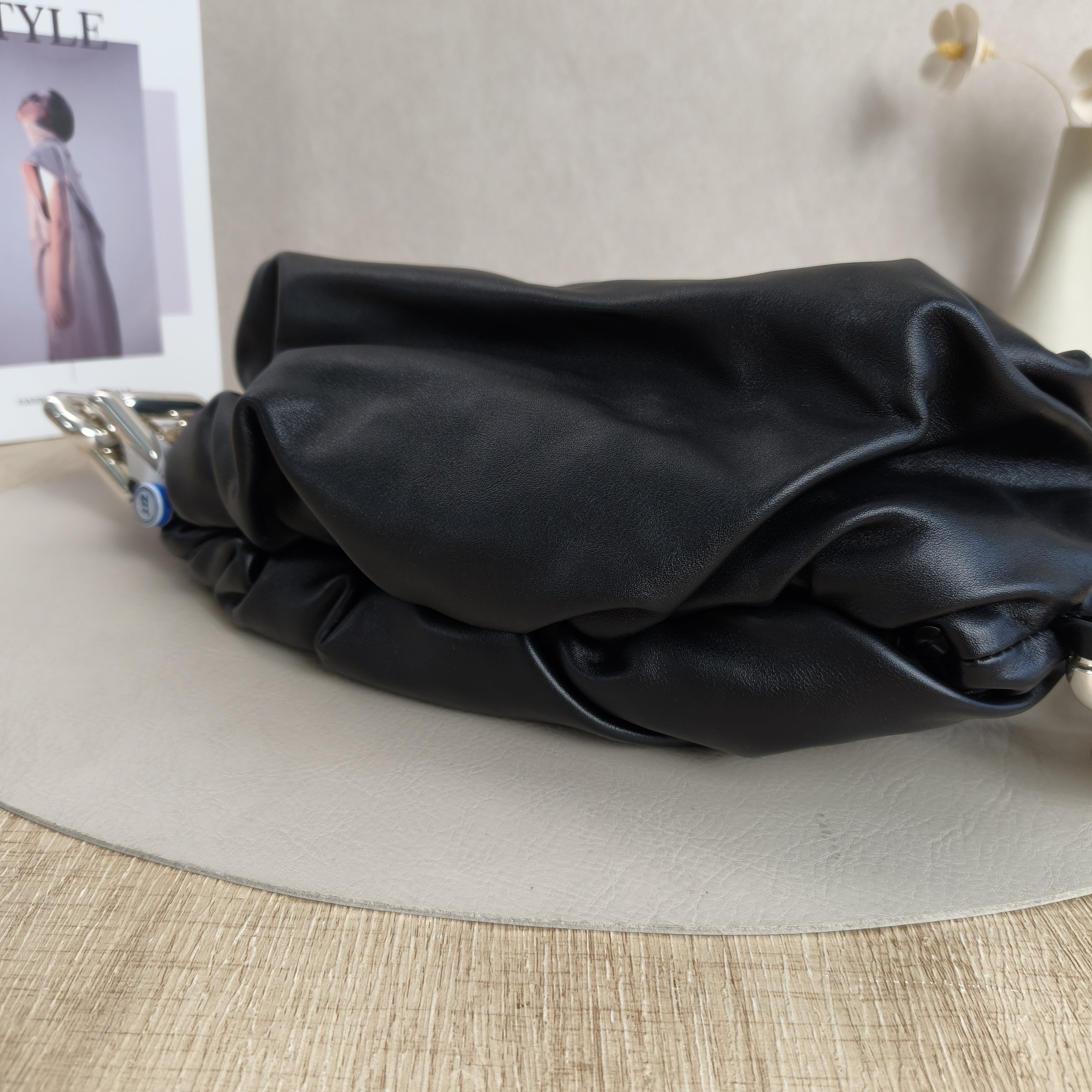 Bottega Veneta Shoulder Bag The Chain Pouch Black Calfskin One Size31 × 12 × 16 cm — cover view 2 of 11